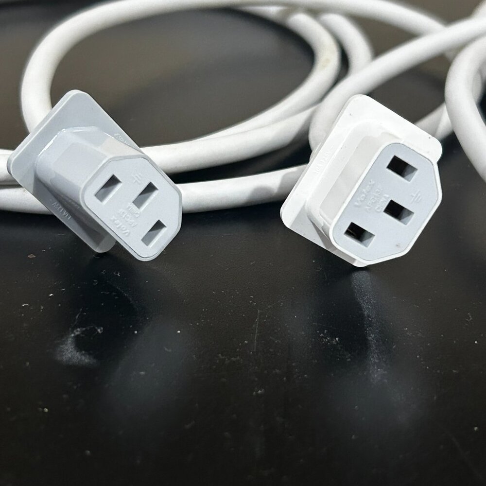 Apple 65W Cinema Display Power Adapter A1096 + (2) AC Power Cords - Picture 4 of 5